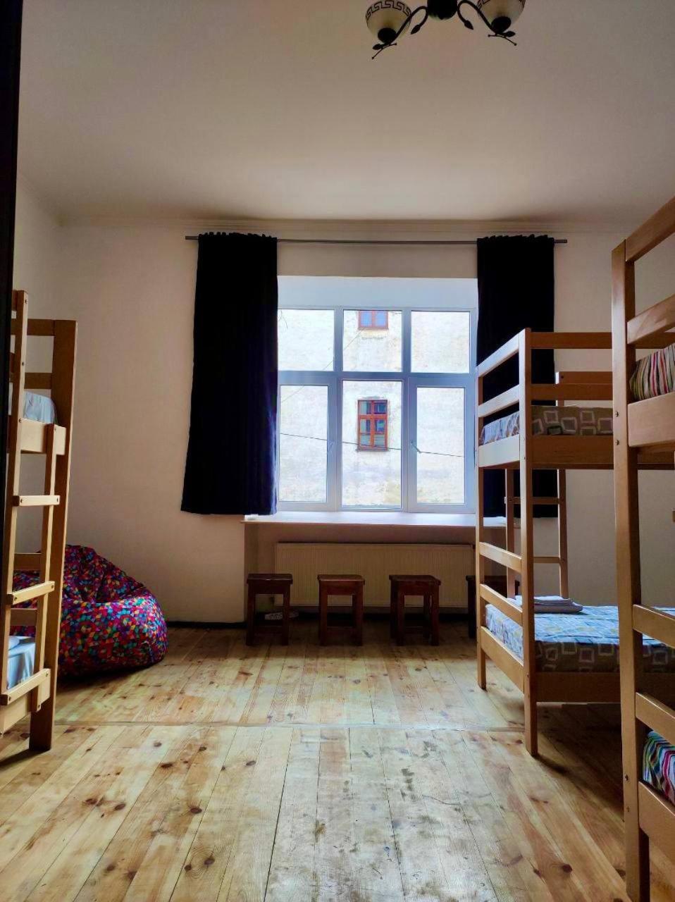 Hostel Europe-U Lviv Eksteriør bilde