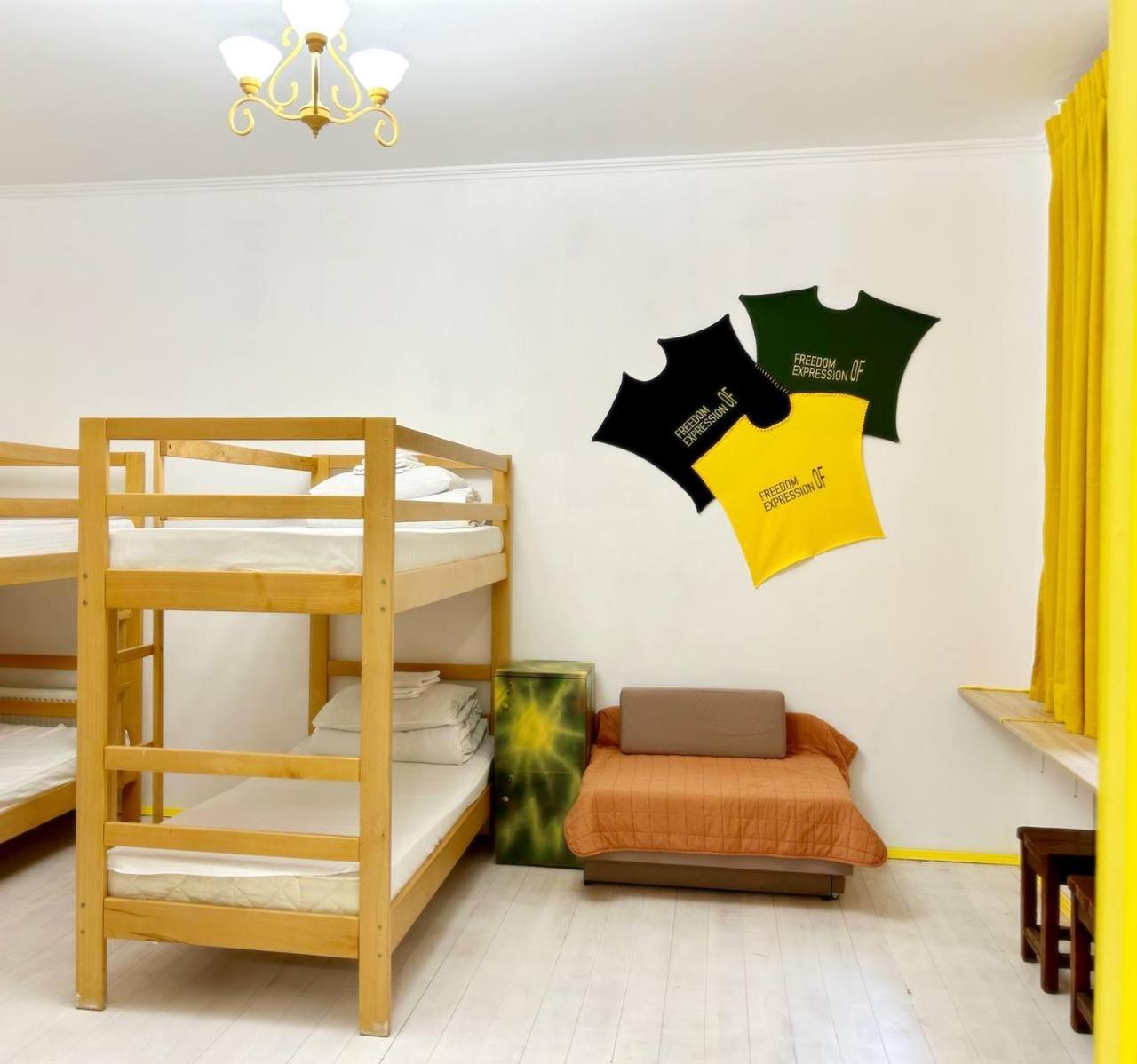 Hostel Europe-U Lviv Eksteriør bilde