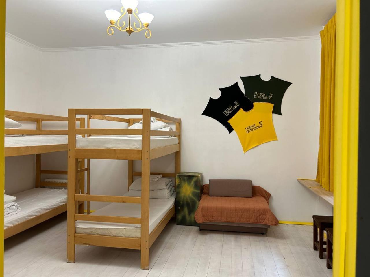 Hostel Europe-U Lviv Eksteriør bilde