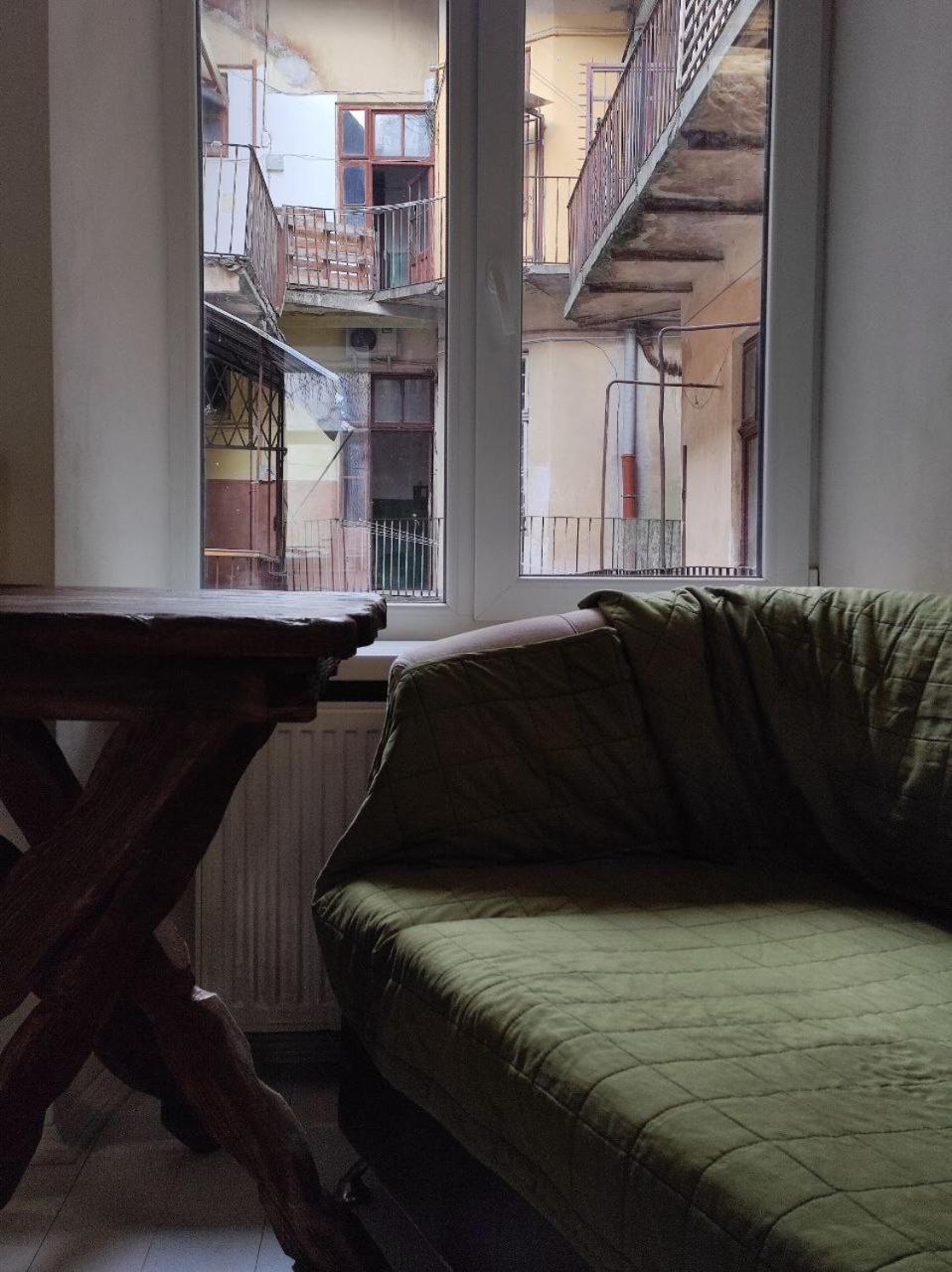 Hostel Europe-U Lviv Eksteriør bilde