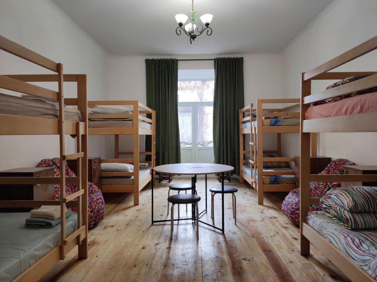 Hostel Europe-U Lviv Eksteriør bilde